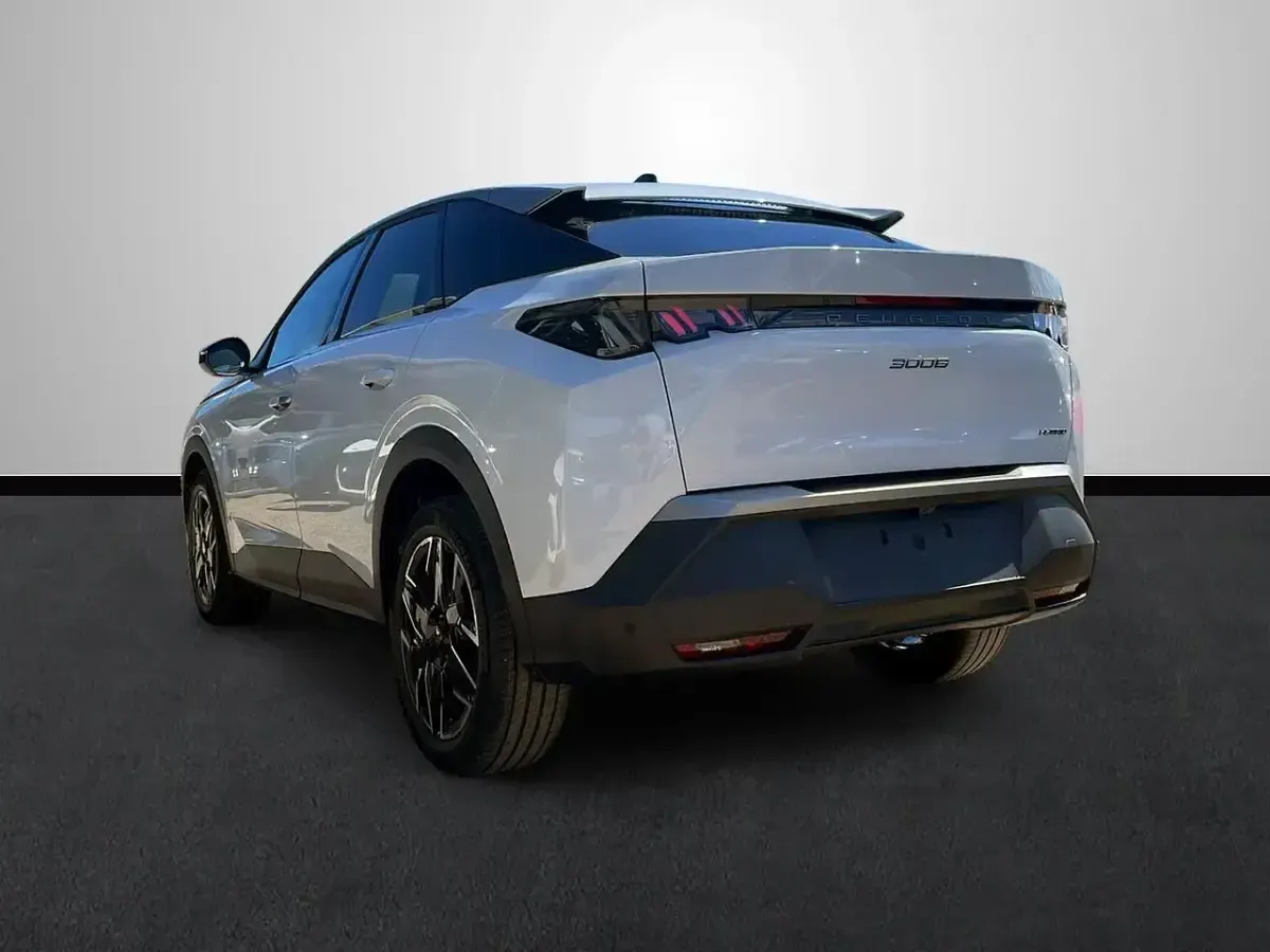 Nuevo Peugeot 3008 Allure 145 CV (106 kW) 2025 Blanco SUV