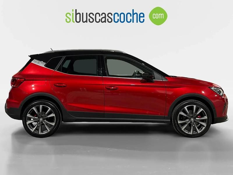 Usado Seat Arona FR 115 CV (84 kW) 2024 Rojo SUV