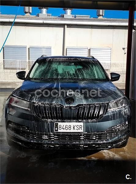 Usado Skoda Karoq Ambition 150 CV (110 kW) 2018 Gris / plata SUV