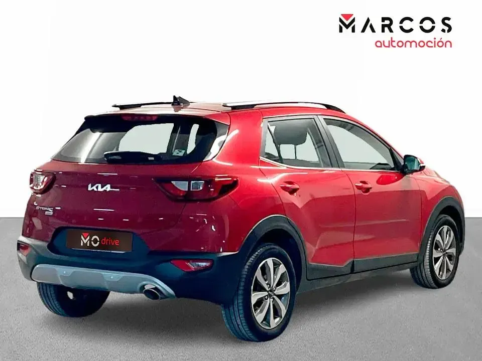 Usado Kia Stonic 100 CV (73 kW) 2022 SUV