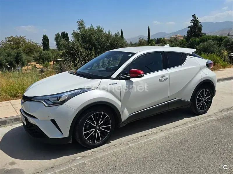 Usado Toyota C-HR Advance 122 CV (89 kW) 2017 Blanco SUV