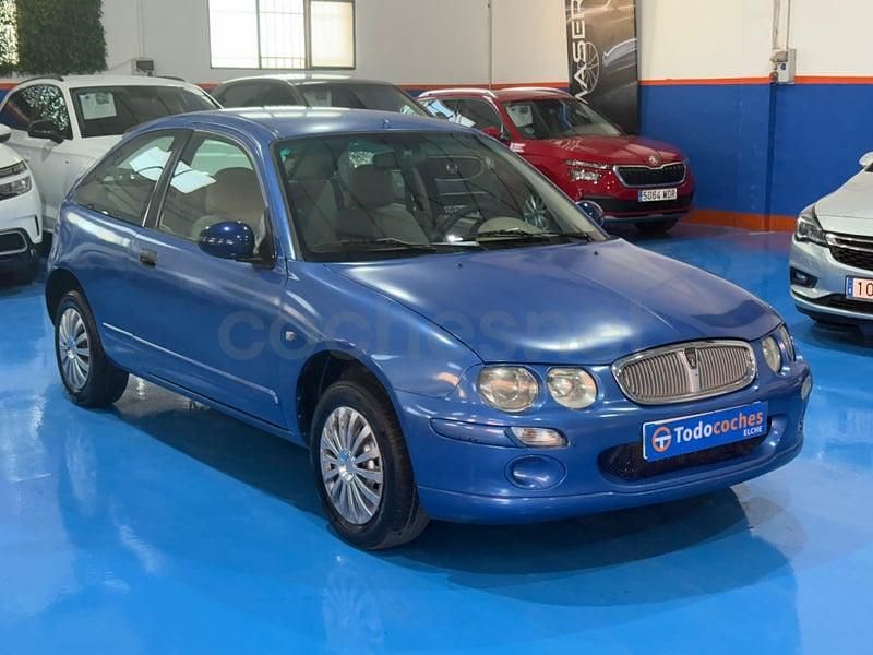 Usado Rover 25 103 CV (75 kW) 2000 Azul Utilitario