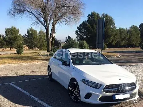 Usado Mercedes A180 109 CV (80 kW) 2019 Blanco Berlina