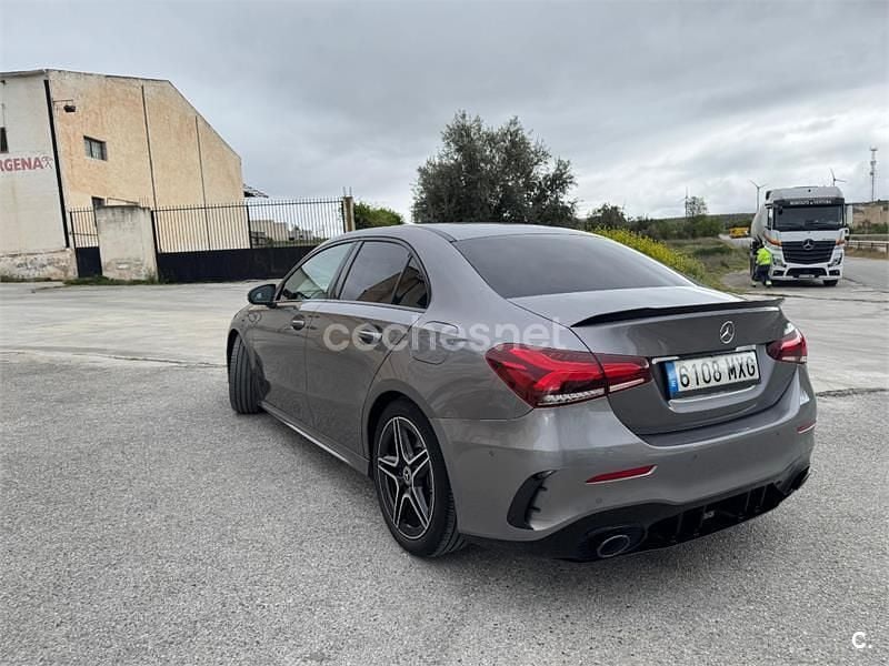 Usado Mercedes A250 224 CV (164 kW) 2019 Gris / plata Berlina