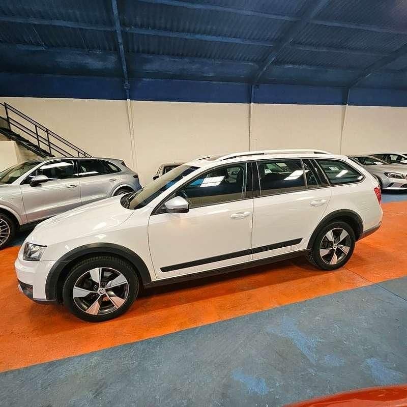 Usado Skoda Octavia 184 CV (135 kW) 2016 Blanco Utilitario