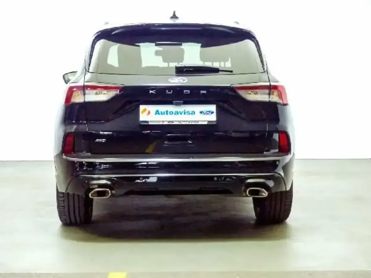 Usado Ford Kuga ST-Line X 190 CV (139 kW) 2021 Negro agate SUV