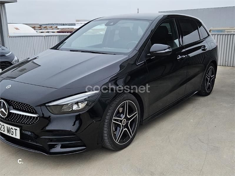 Usado Mercedes B200 150 CV (110 kW) 2023 Negro Monovolumen