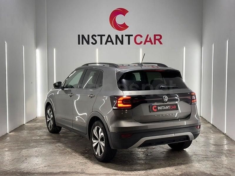 Usado VW T-Cross Advance 115 CV (84 kW) 2019 Gris / plata SUV