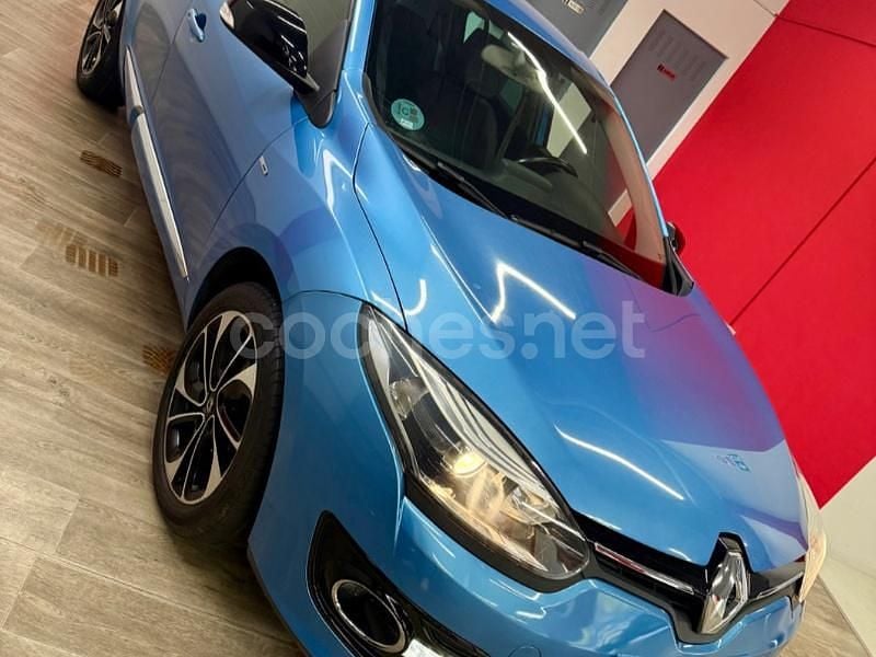Usado Renault Mégane Bose Edition 130 CV (95 kW) 2014 Azul Berlina