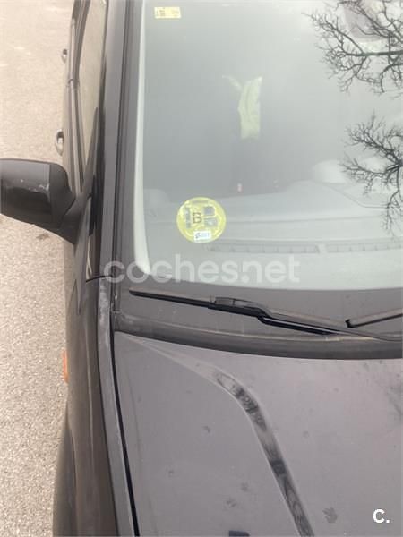 Usado Ford Fiesta Trend 68 CV (50 kW) 2006 Negro Utilitario