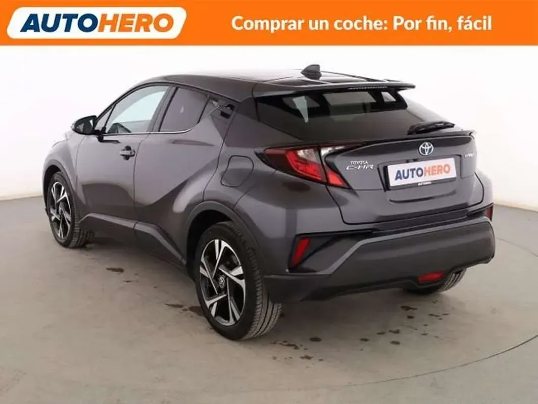 Usado Toyota C-HR Advance 122 CV (89 kW) 2022 Gris SUV