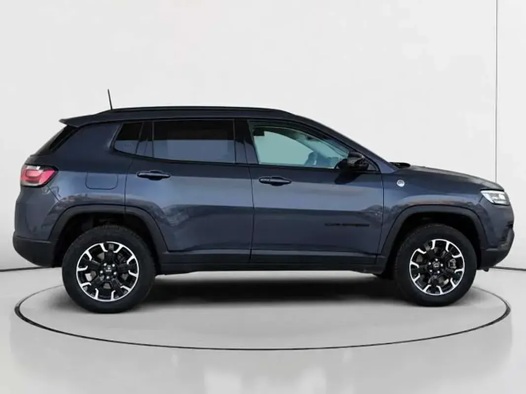 Occasion Jeep Compass Trailhawk 241 PK (177 kW) 2022 Blauw SUV