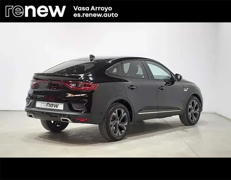 Usado Renault Arkana Engineered 145 CV (106 kW) 2022 Negro SUV