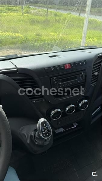 Usado Iveco Daily 146 CV (107 kW) 2012 Blanco Pickup/Camioneta
