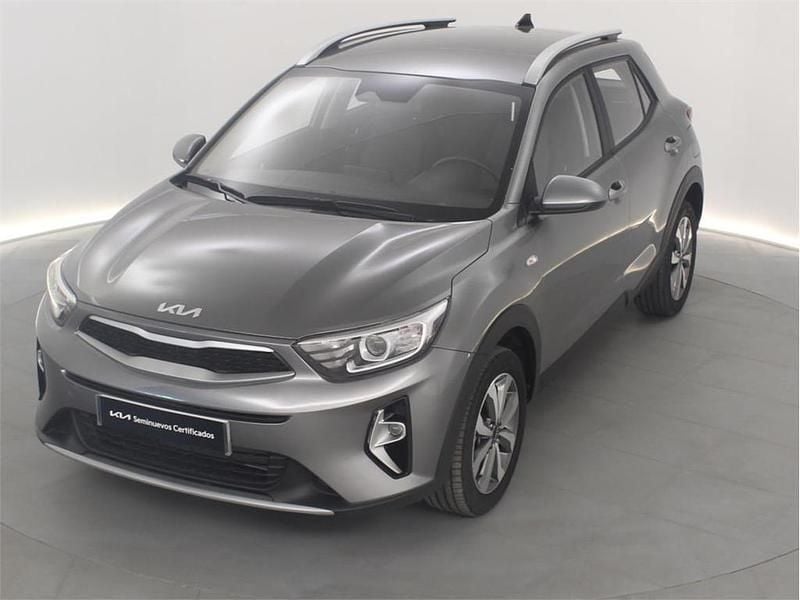 Gris Usado 2024 Kia Stonic SUV | 17.497 € (Buen precio) - Imagen 1/4
