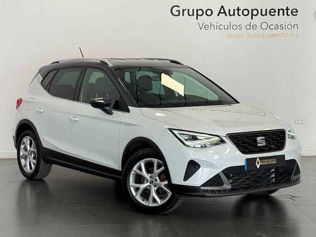 Usado Seat Arona FR 150 CV (110 kW) 2023 Blanco SUV