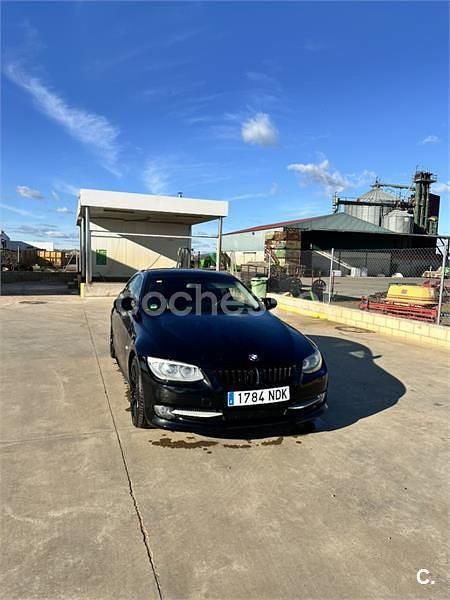 Negro Usado 2010 BMW 320 Coupe | 11.000 € (Precio justo) - Imagen 1/4
