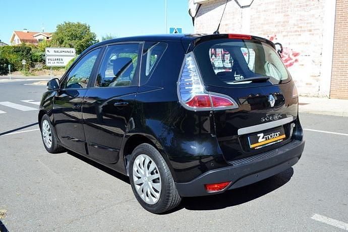 Usado Renault Scénic III Expression 95 CV (69 kW) 2013 Negro Monovolumen