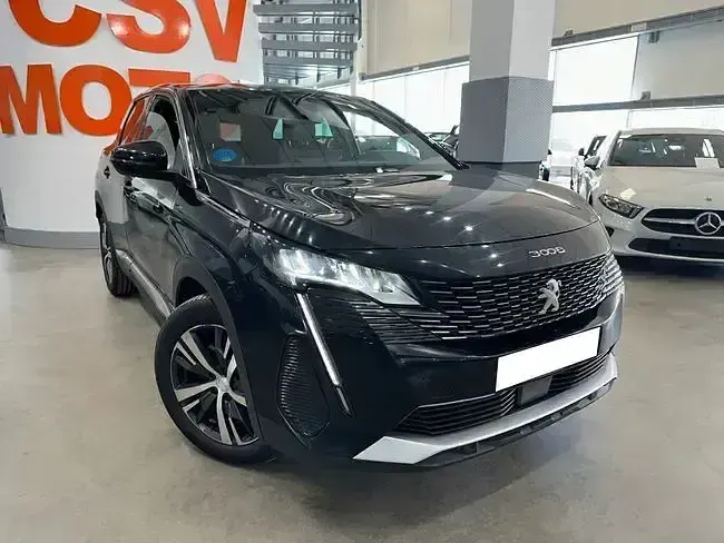 Käytetty Peugeot 308 Allure 225 HP (165 kW) 2023 Musta