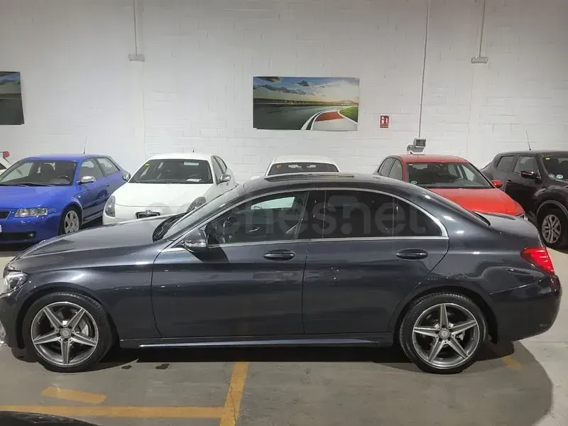 Usado Mercedes C220 AMG line 170 CV (125 kW) 2015 Gris / plata Berlina