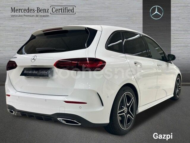 Usado Mercedes B200 150 CV (110 kW) 2025 Blanco Monovolumen