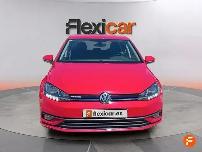 Usado VW Golf VIII Advance 130 CV (95 kW) 2020 Rojo Berlina