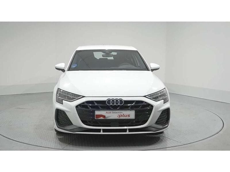 Usado Audi A3 Sportback e-tron S-Line 204 CV (150 kW) 2025 Blanco Utilitario