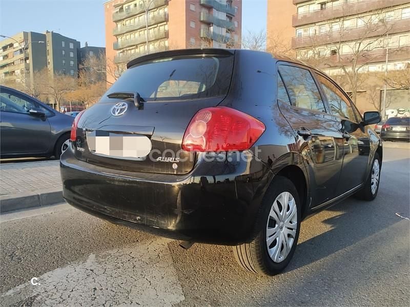 Usado Toyota Auris Sol 124 CV (91 kW) 2007 Negro Berlina