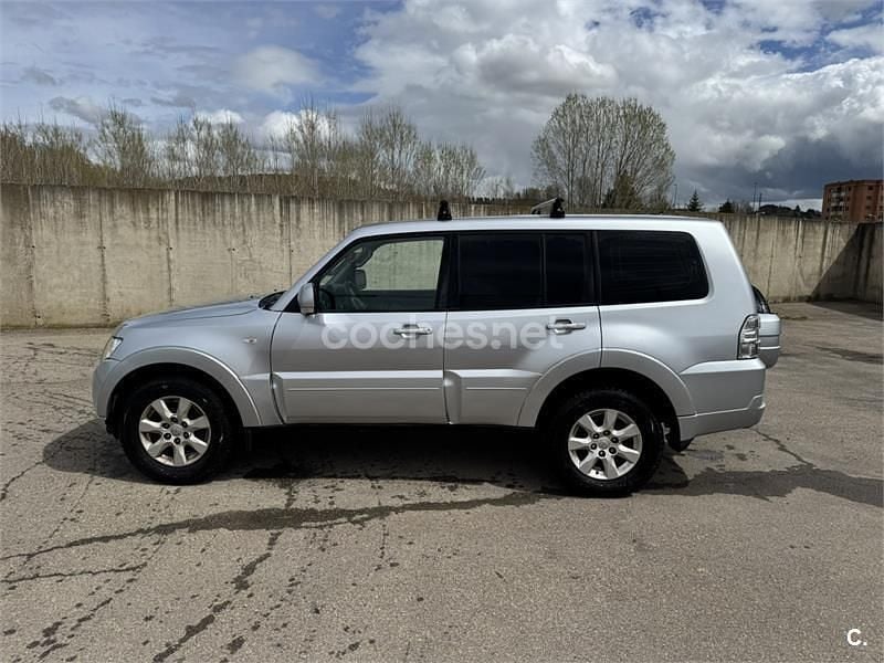 Usado Mitsubishi Montero Spirit 200 CV (147 kW) 2010 Gris / plata SUV