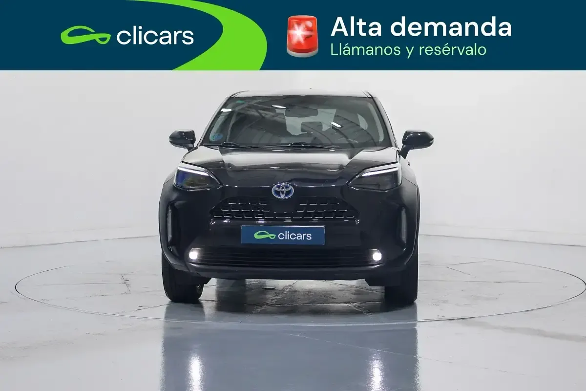Usado Toyota Yaris Cross Style 91 CV (66 kW) 2022 Negro SUV
