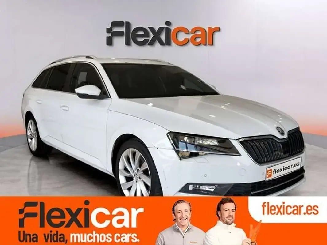 Usado Skoda Superb Style 150 CV (110 kW) 2016 Familiar
