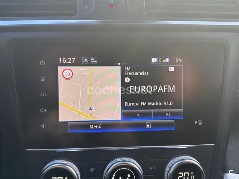 Usado Renault Kadjar Zen 140 CV (102 kW) 2021 Gris / plata SUV