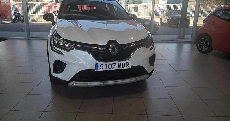 Usado 2022 Renault Captur Zen SUV | 19.490 € (Precio justo) - Imagen 1/4