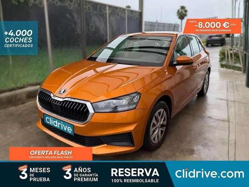 Usado Skoda Fabia 80 CV (58 kW) 2022 Naranja Utilitario
