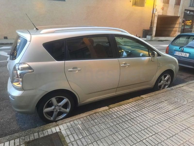 Usado Toyota Corolla Verso Sport 177 CV (130 kW) 2006 Gris / plata Monovolumen