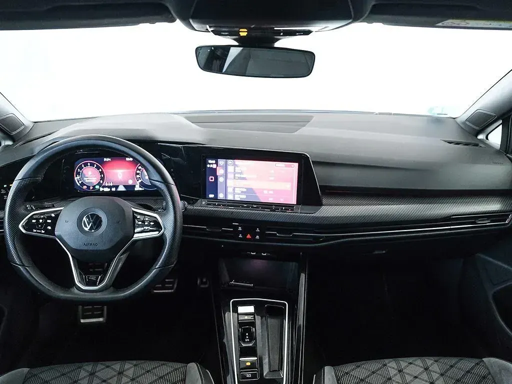 Usado VW Golf VIII R-line 150 CV (110 kW) 2024 Blanco