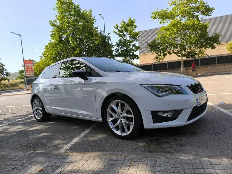 Usado Seat Leon FR 150 CV (110 kW) 2017 Blanco Berlina