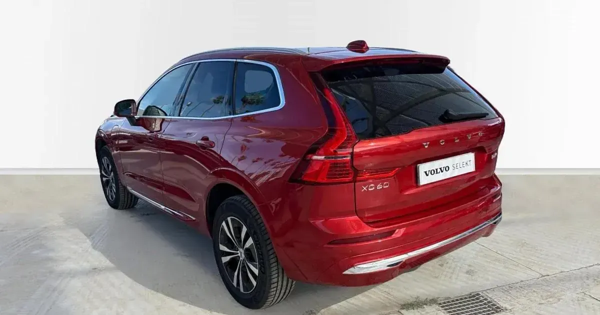 Usado Volvo XC60 Core 350 CV (257 kW) 2025 SUV