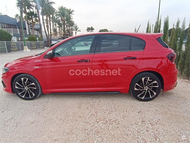 Usado Fiat Tipo 120 CV (88 kW) 2020 Rojo Berlina