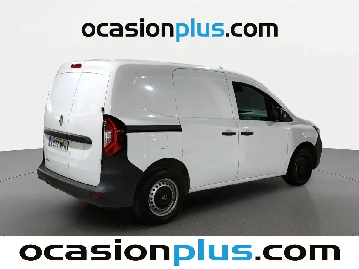 Usado Renault Kangoo 95 CV (69 kW) 2024 Blanco Monovolumen