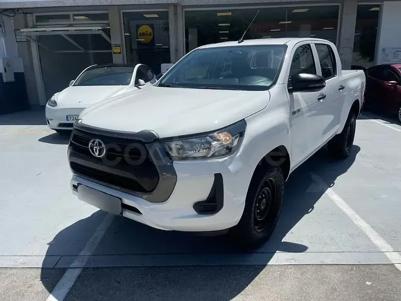 Usado Toyota HiLux Plus 150 CV (110 kW) 2022 Blanco Pickup/Camioneta