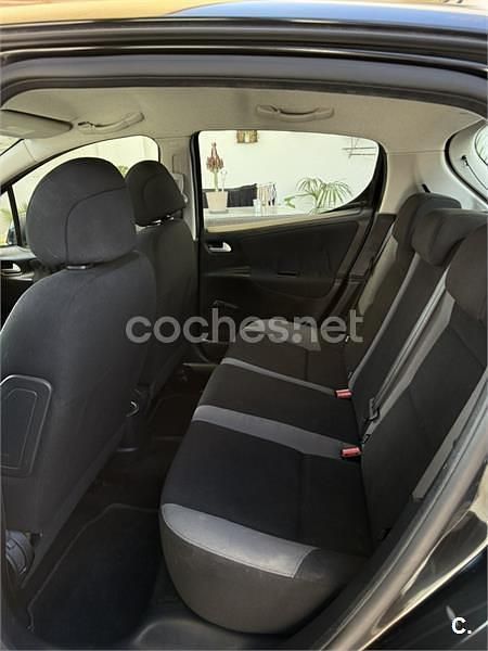 Negro Usado 2007 Peugeot 207 Premium Berlina | 4500 € (Un poco caro) - Imagen 1/2