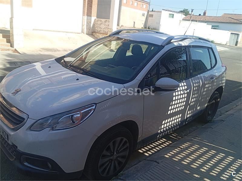 Blanco Usado 2014 Peugeot 2008 Active SUV | 6500 € (Precio justo) - Imagen 1/4