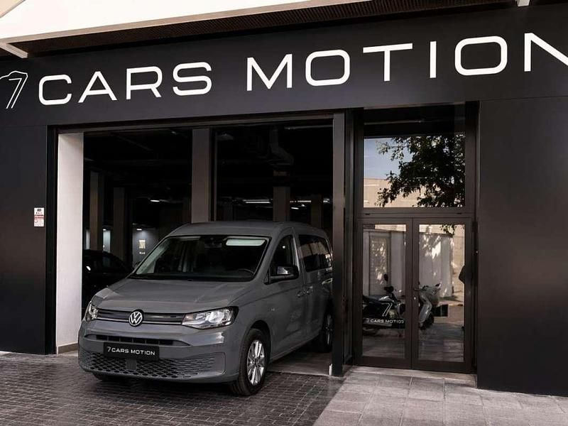 Usado VW Caddy Maxi 116 CV (85 kW) 2024 Gris Monovolumen