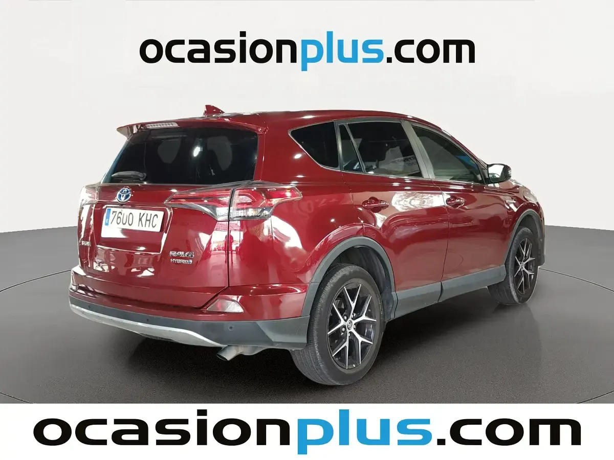 Usado Toyota RAV4 197 CV (144 kW) 2018 Rojo SUV