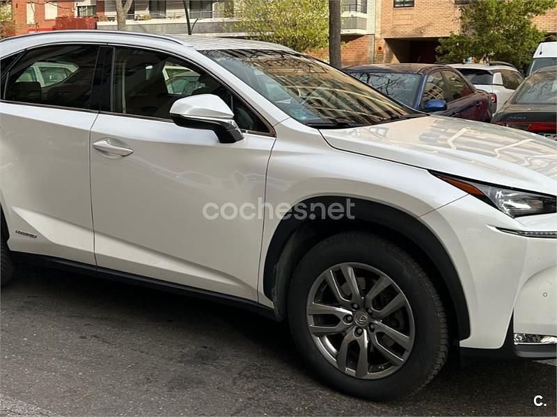 Usado Lexus NX300h Executive Line 197 CV (144 kW) 2015 Blanco SUV