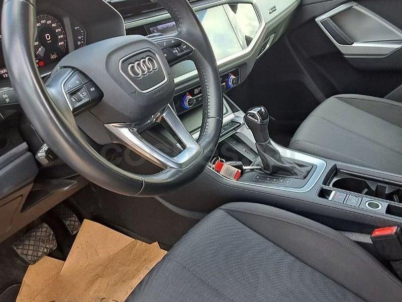 Usado Audi Q3 Ambiente 150 CV (110 kW) 2019 Azul SUV
