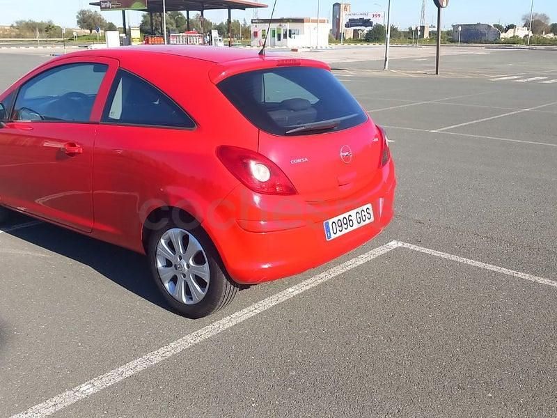 Usado Opel Corsa 90 CV (66 kW) 2008 Rojo Berlina