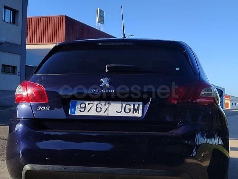 Usado Peugeot 308 Style 120 CV (88 kW) 2015 Azul Berlina