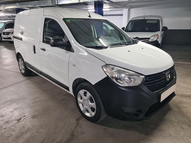 Blanco Usado 2021 Dacia Dokker Essentiel Monovolumen | 8495 € (Buen precio) - Imagen 1/4